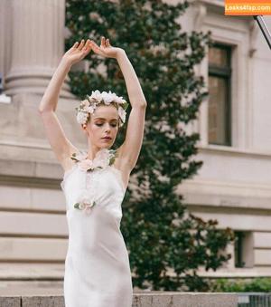 Kiernan Shipka photo #1027