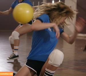 Kiernan Shipka photo #1043