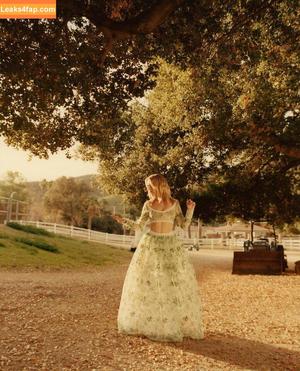 Kiernan Shipka photo #1067