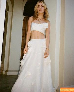 Kiernan Shipka photo #1080