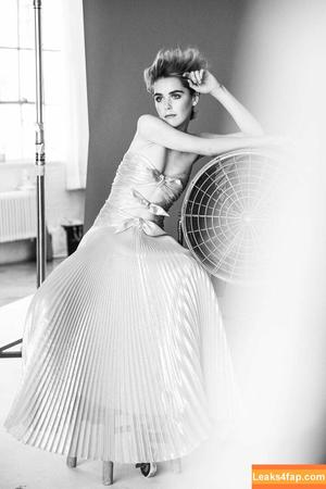 Kiernan Shipka photo #1279