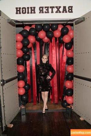 Kiernan Shipka photo #1317