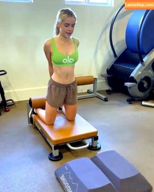 Kiernan Shipka photo #1337