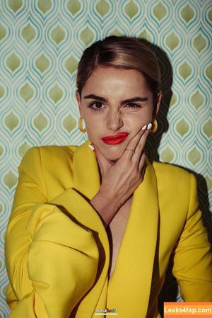 Kiernan Shipka photo #1504