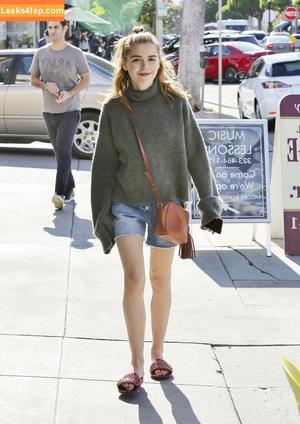 Kiernan Shipka photo #1527