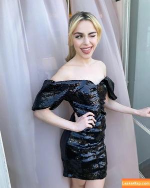 Kiernan Shipka photo #1579