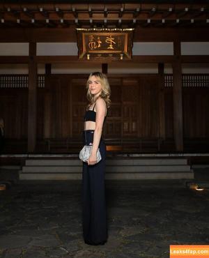 Kiernan Shipka photo #1588