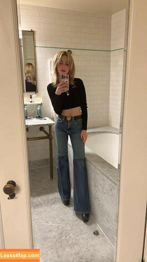 Kiernan Shipka photo #1591