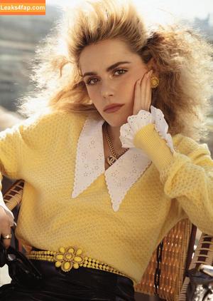 Kiernan Shipka photo #1812