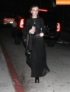 Kiernan Shipka photo #1899