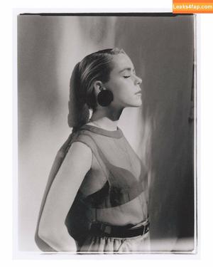 Kiernan Shipka photo #1914