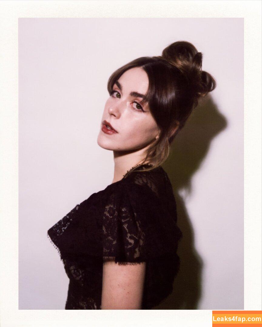 Kiernan Shipka / AdventuresSabrina / kiernanshipka слитое фото фото #2904