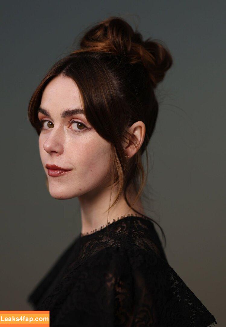 Kiernan Shipka / AdventuresSabrina / kiernanshipka слитое фото фото #2907