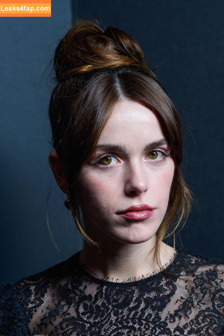 Kiernan Shipka / AdventuresSabrina / kiernanshipka слитое фото фото #2915