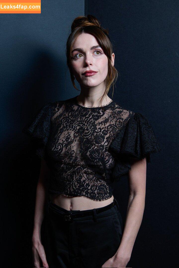 Kiernan Shipka / AdventuresSabrina / kiernanshipka слитое фото фото #2917