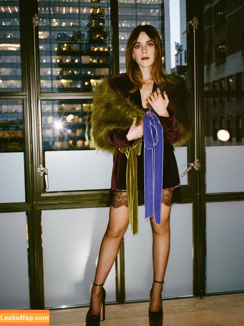 Kiernan Shipka / AdventuresSabrina / kiernanshipka слитое фото фото #2955