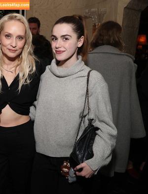 Kiernan Shipka photo #2850