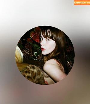 Kiernan Shipka photo #2934