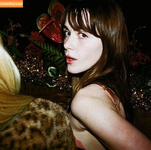 Kiernan Shipka photo #2946