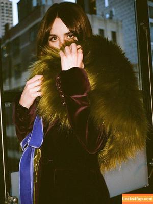 Kiernan Shipka фото #2956