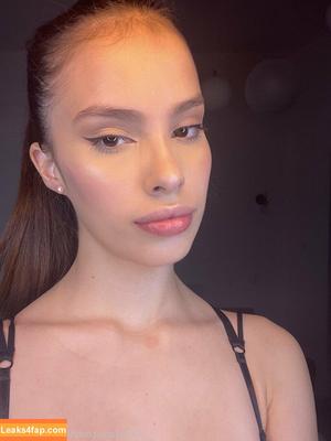 Kiimvalentina18 photo #0021