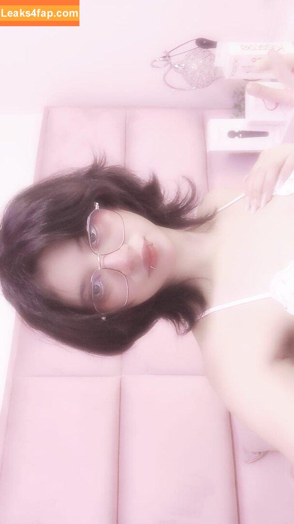 KiittyGang / Kitty_Gang / kiitty_gang leaked photo photo #0011