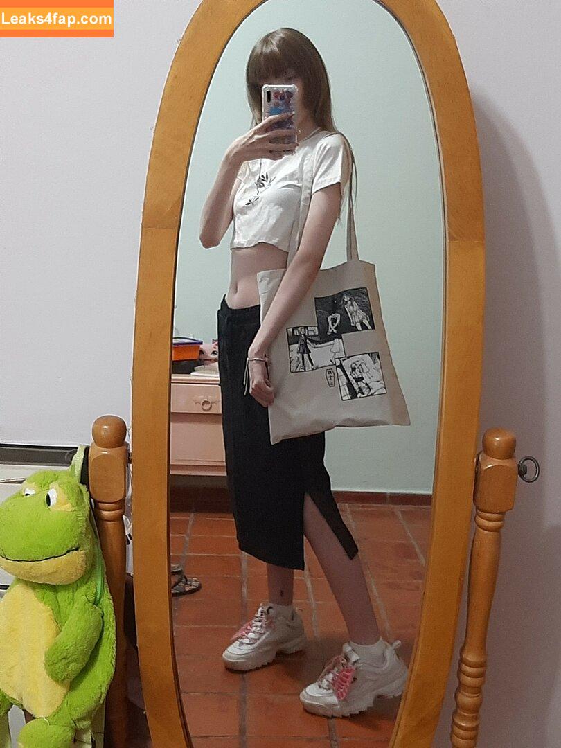 Kiki Glitter Cosplay / KikiGlitterCos / kiki_glitter_cosplay / kikifitcosplay слитое фото фото #0021