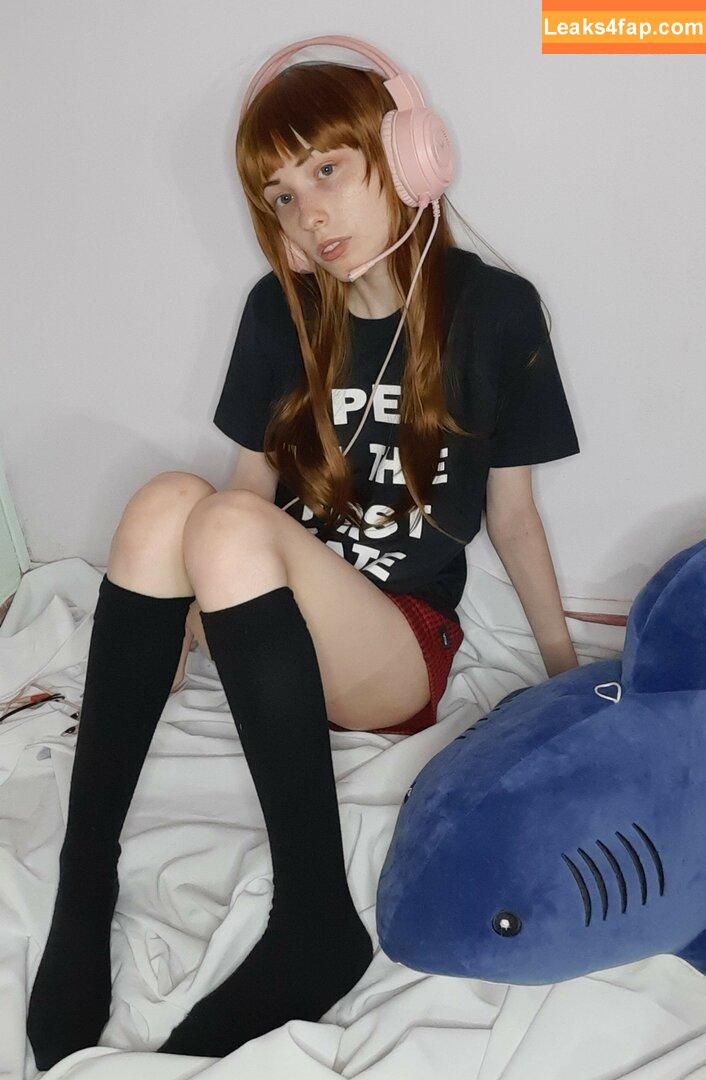 Kiki Glitter Cosplay / KikiGlitterCos / kiki_glitter_cosplay / kikifitcosplay слитое фото фото #0052