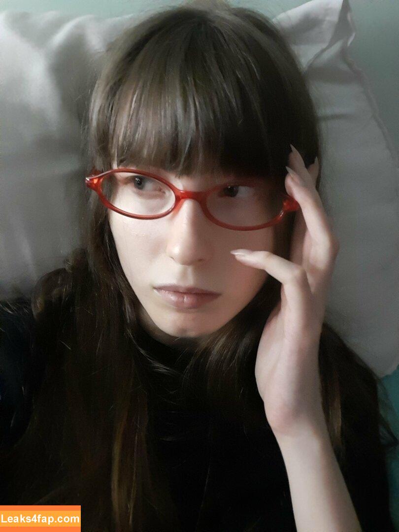 Kiki Glitter Cosplay / KikiGlitterCos / kiki_glitter_cosplay / kikifitcosplay leaked photo photo #0314