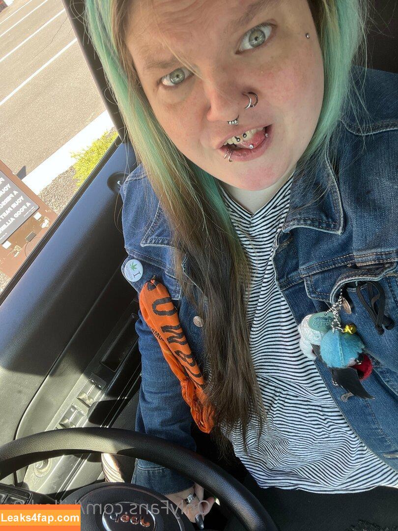 killerb0o /  leaked photo photo #0020
