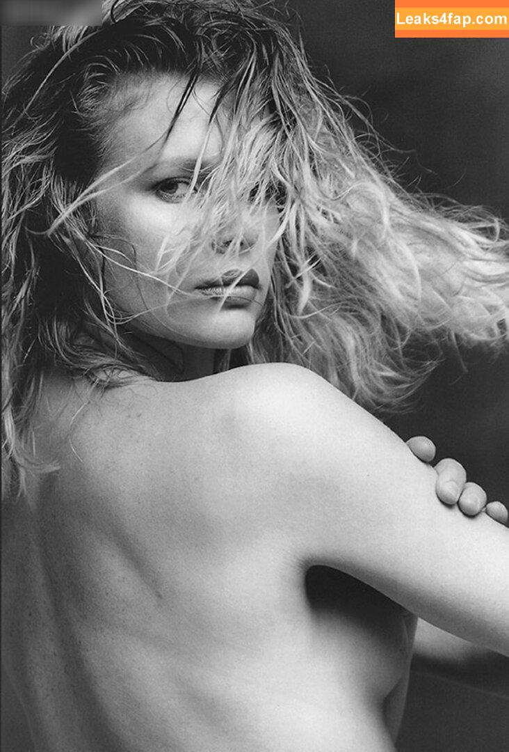 Kim Basinger / kim.basinger слитое фото фото #0015