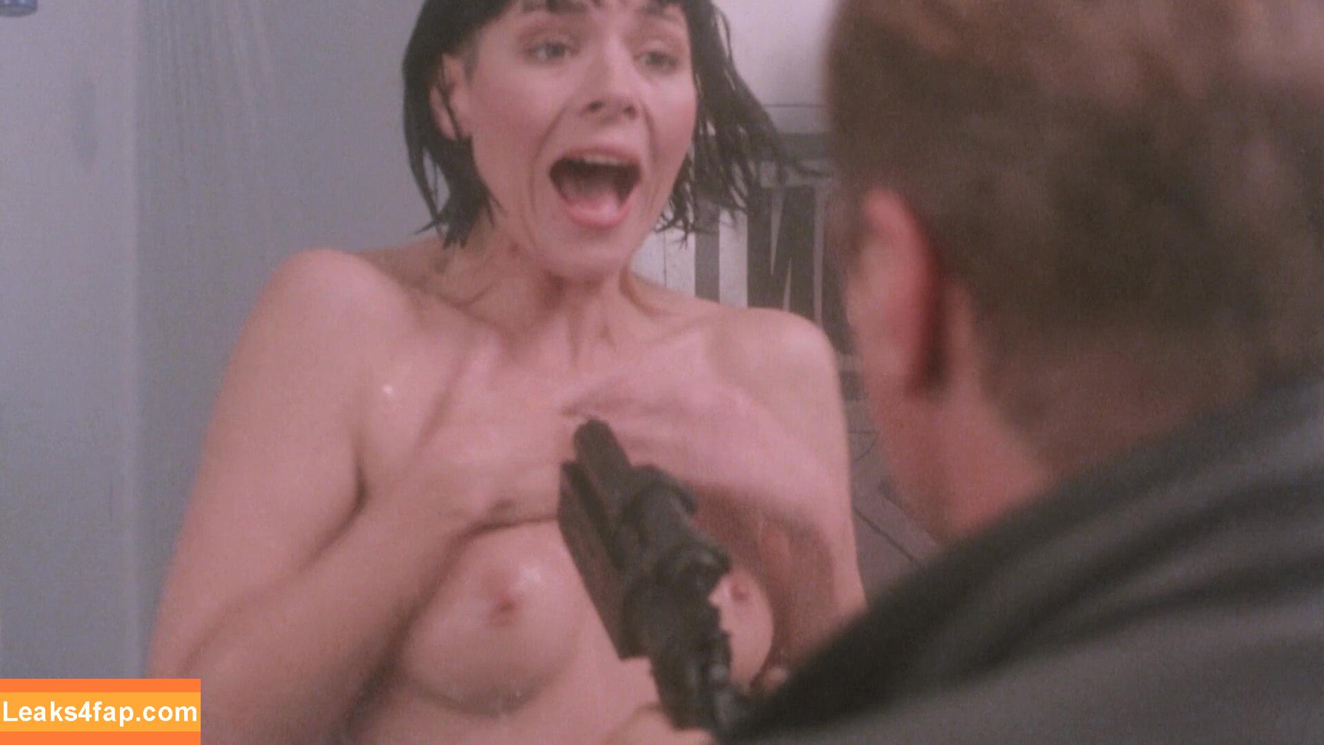 Kim Cattrall / KimCattrall leaked photo photo #0034