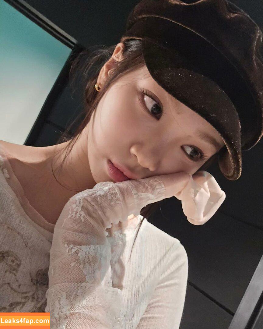 Kim Chaewon / _chaechae_1 / 김채원 Le Sserafim leaked photo photo #0241