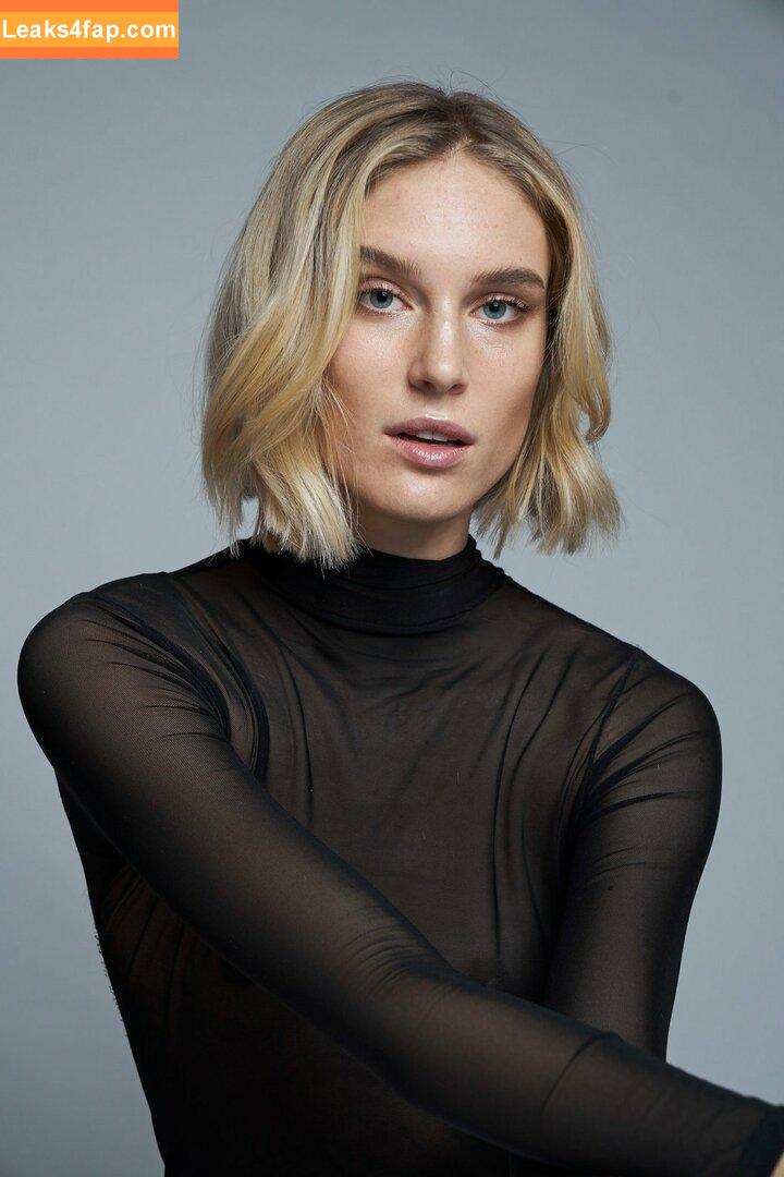 Kim Hnizdo / kimhnizdo leaked photo photo #0002