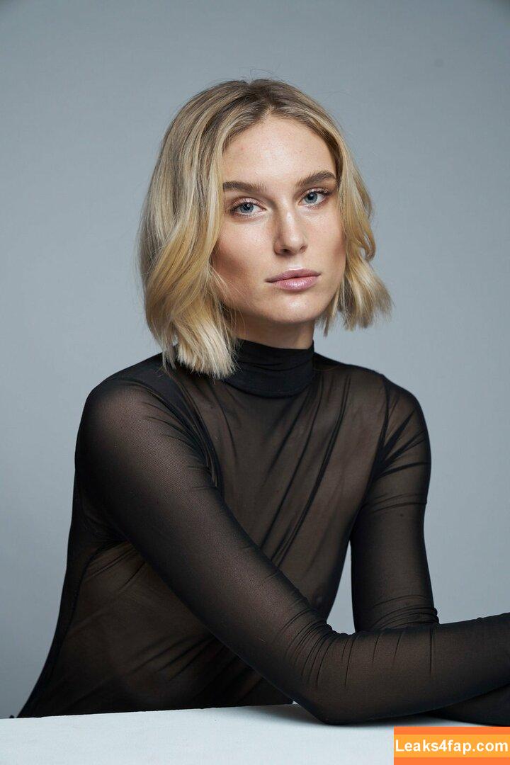 Kim Hnizdo / kimhnizdo leaked photo photo #0003