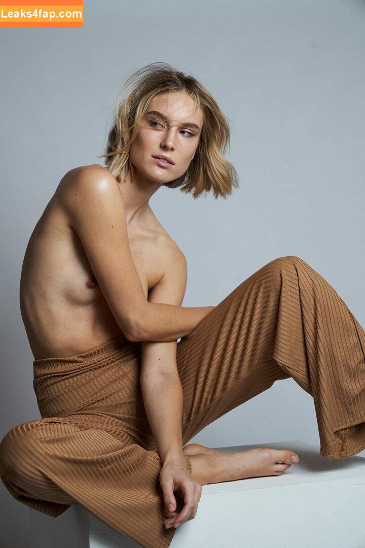 Kim Hnizdo / kimhnizdo leaked photo photo #0018