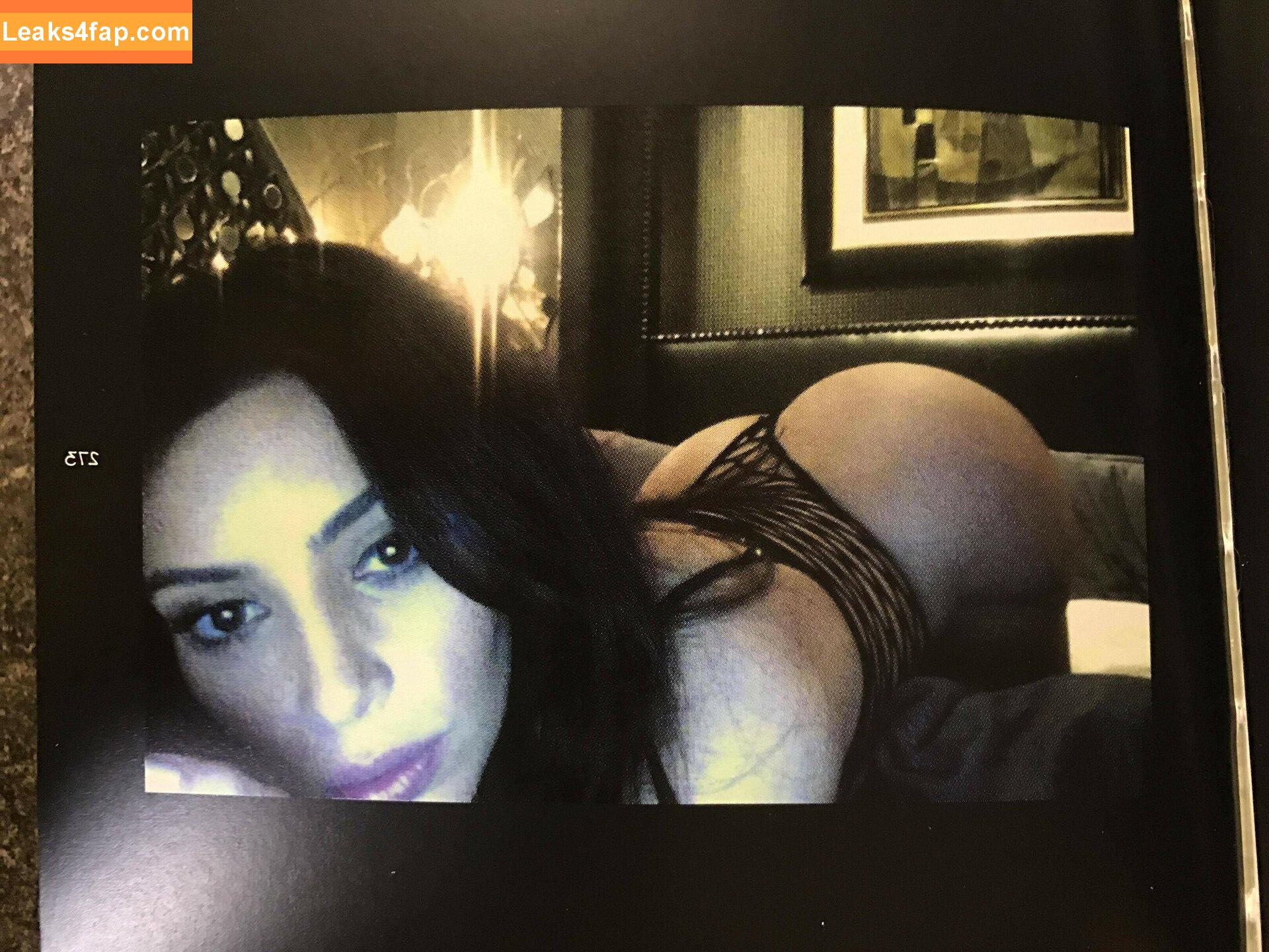 Kim Kardashian / https: / kimkadarshian / kimkardashian leaked photo photo #0021