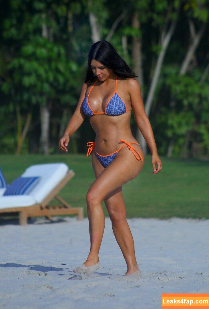 Kim Kardashian / https: / kimkadarshian / kimkardashian слитое фото фото #0322