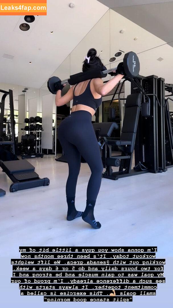 Kim Kardashian / https: / kimkadarshian / kimkardashian leaked photo photo #0545