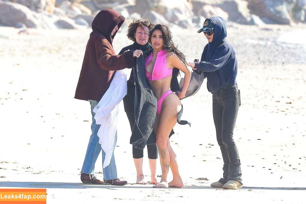 Kim Kardashian / https: / kimkadarshian / kimkardashian leaked photo photo #0636