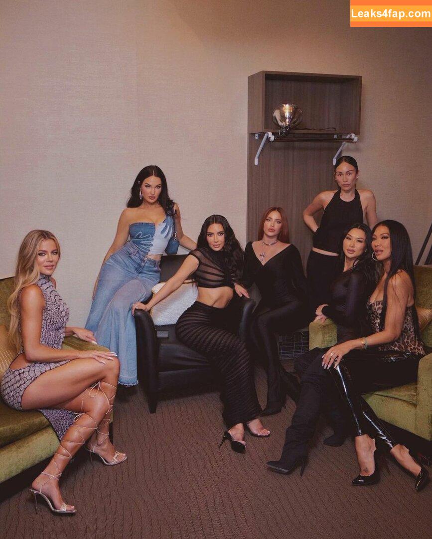 Kim Kardashian / https: / kimkadarshian / kimkardashian leaked photo photo #0680