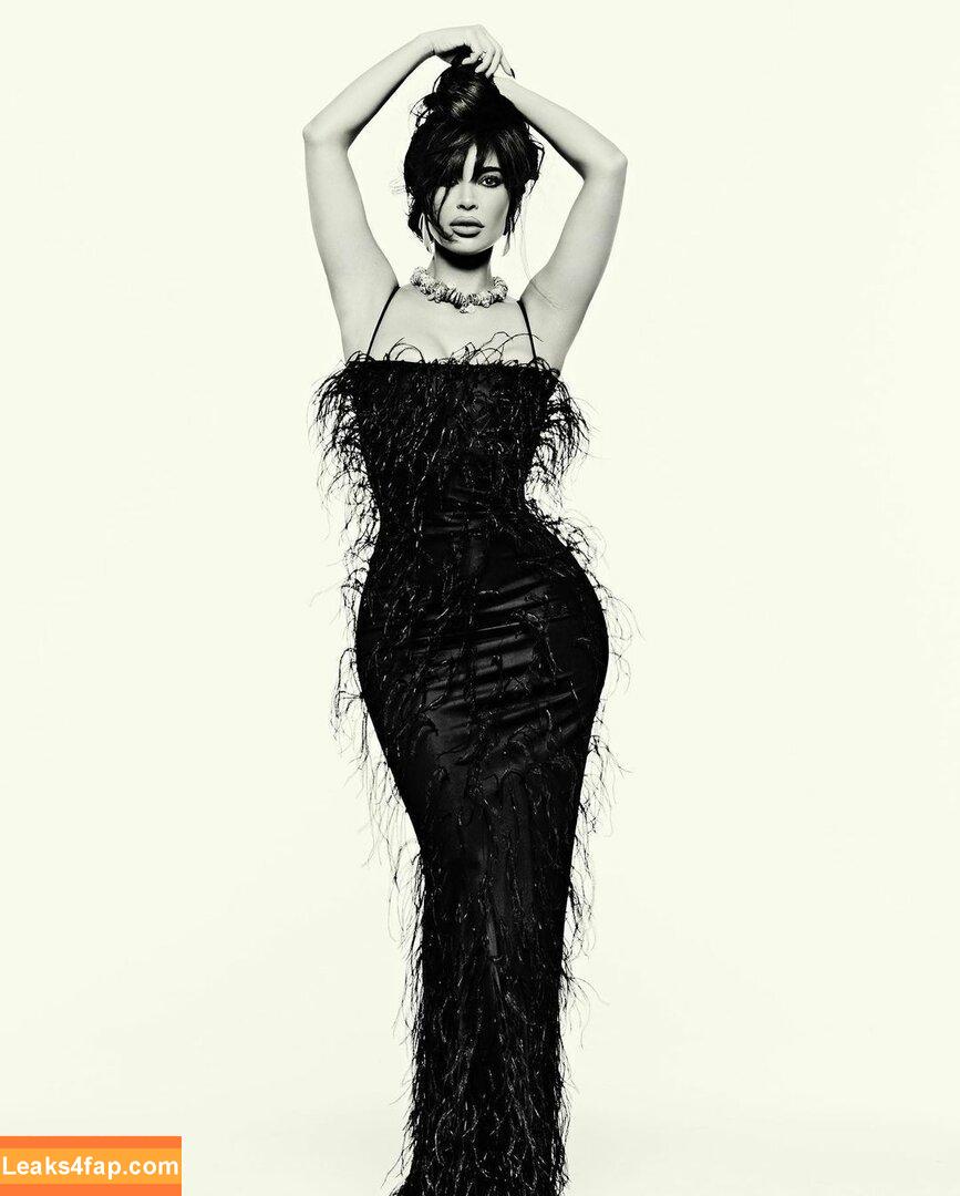 Kim Kardashian / https: / kimkadarshian / kimkardashian leaked photo photo #0723