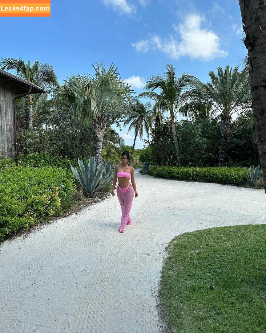 Kim Kardashian / https: / kimkadarshian / kimkardashian leaked photo photo #0750