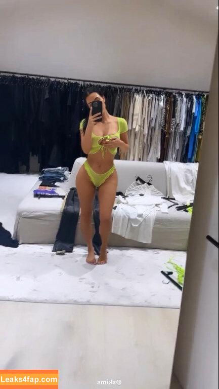 Kim Kardashian / https: / kimkadarshian / kimkardashian leaked photo photo #0752