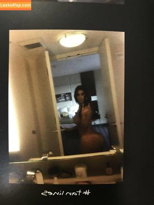 Kim Kardashian photo #0022