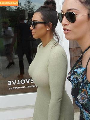 Kim Kardashian photo #0025