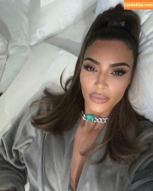 Kim Kardashian photo #0066