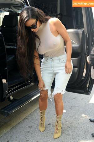 Kim Kardashian photo #0089