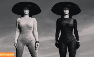 Kim Kardashian photo #0123