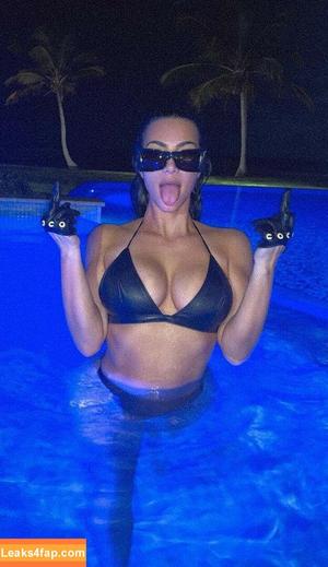 Kim Kardashian photo #0177